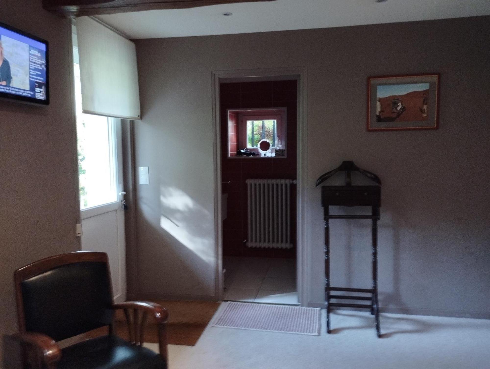 Bed and Breakfast Les Ecureuils Bougligny Exterior foto