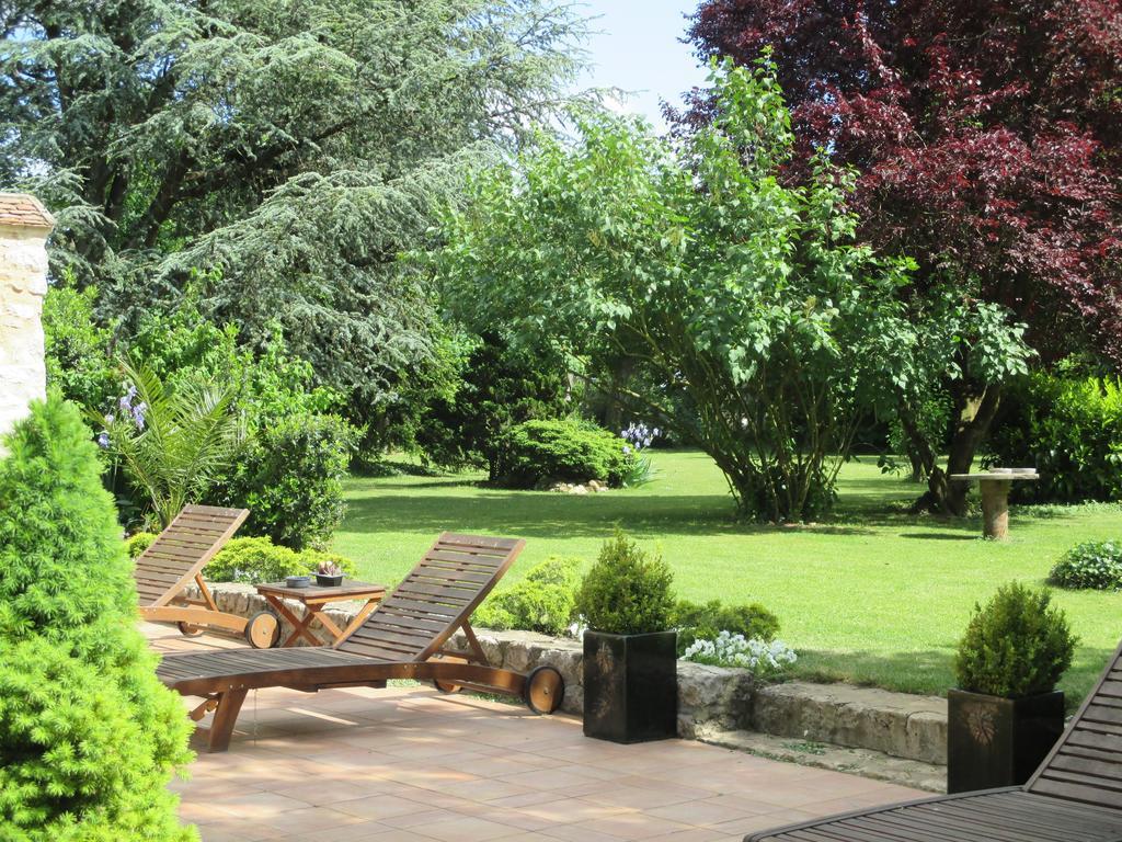 Bed and Breakfast Les Ecureuils Bougligny Exterior foto