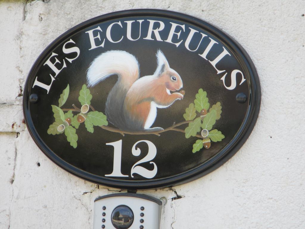 Bed and Breakfast Les Ecureuils Bougligny Exterior foto