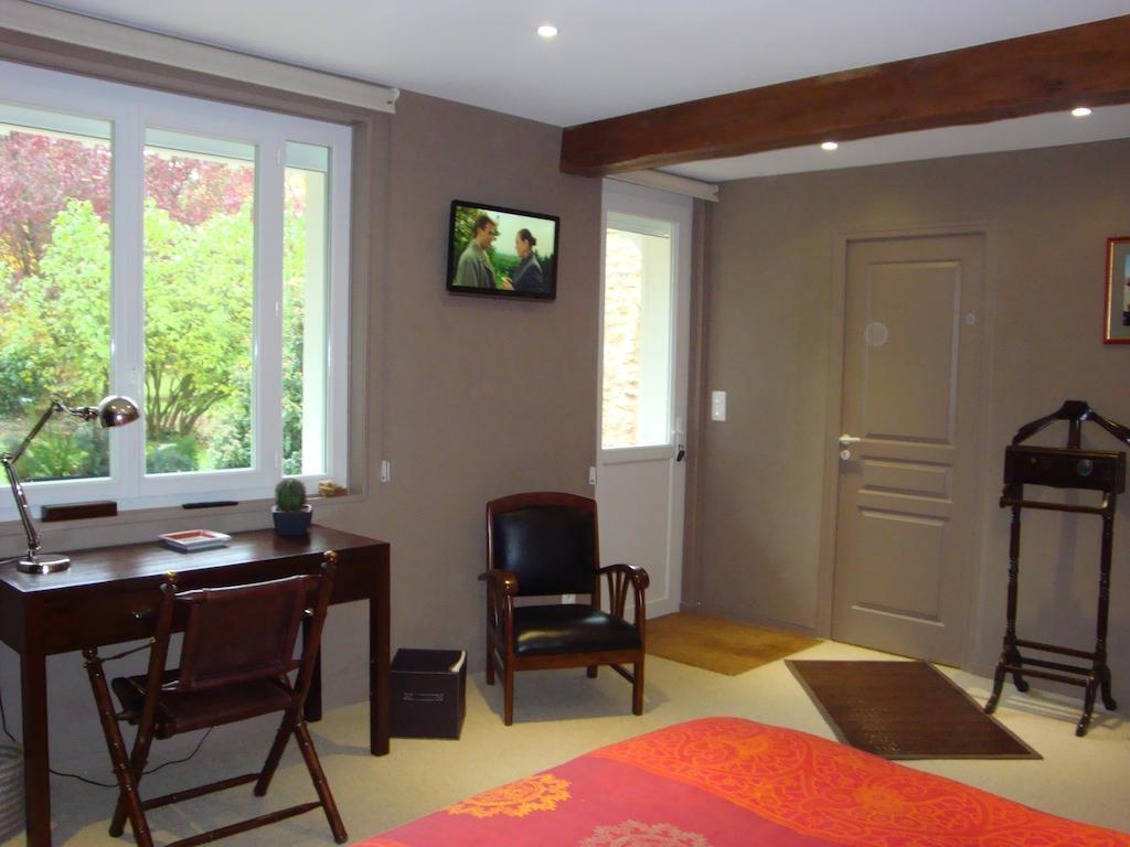 Bed and Breakfast Les Ecureuils Bougligny Zimmer foto